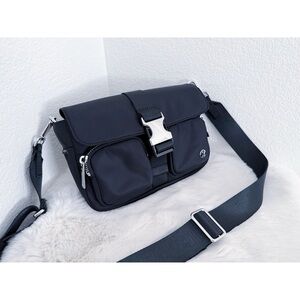 LULULEMON Wunderlust Multi-Pocket Crossbody Bag 3L